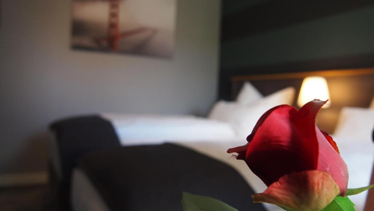 Hotel Garni Am Schloss Kottenheim Екстериор снимка