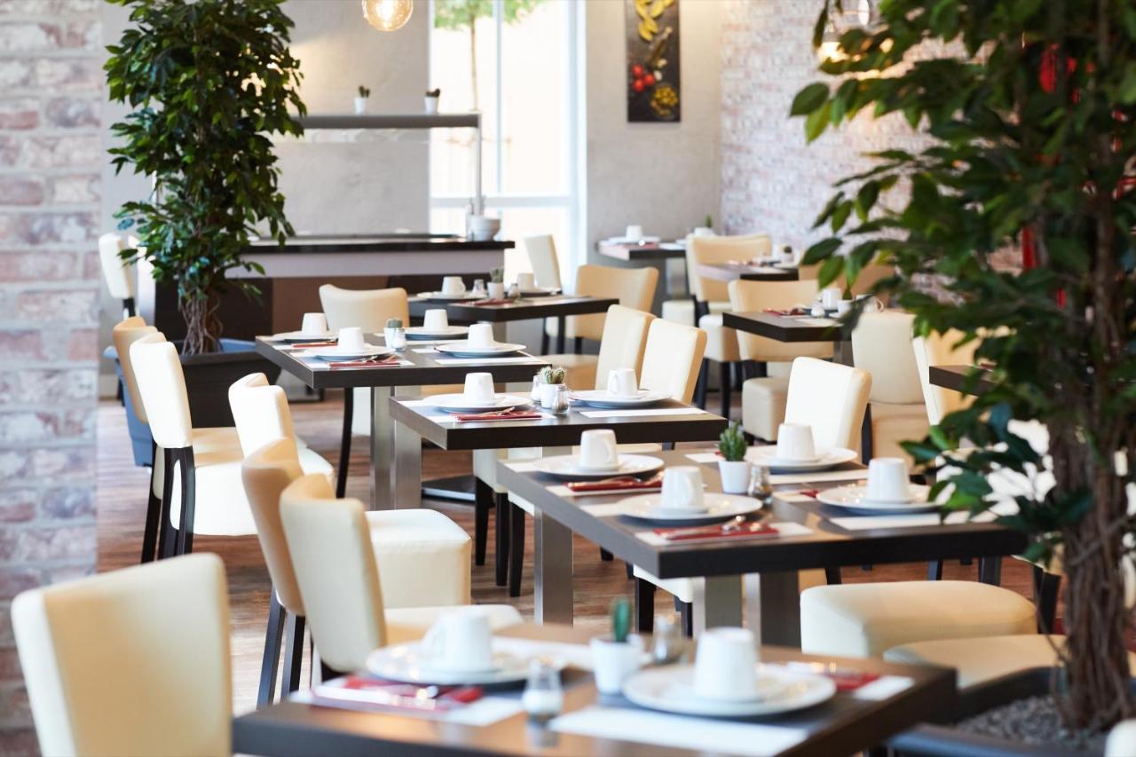 Hotel Garni Am Schloss Kottenheim Екстериор снимка
